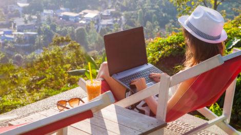 Digital Nomad Living